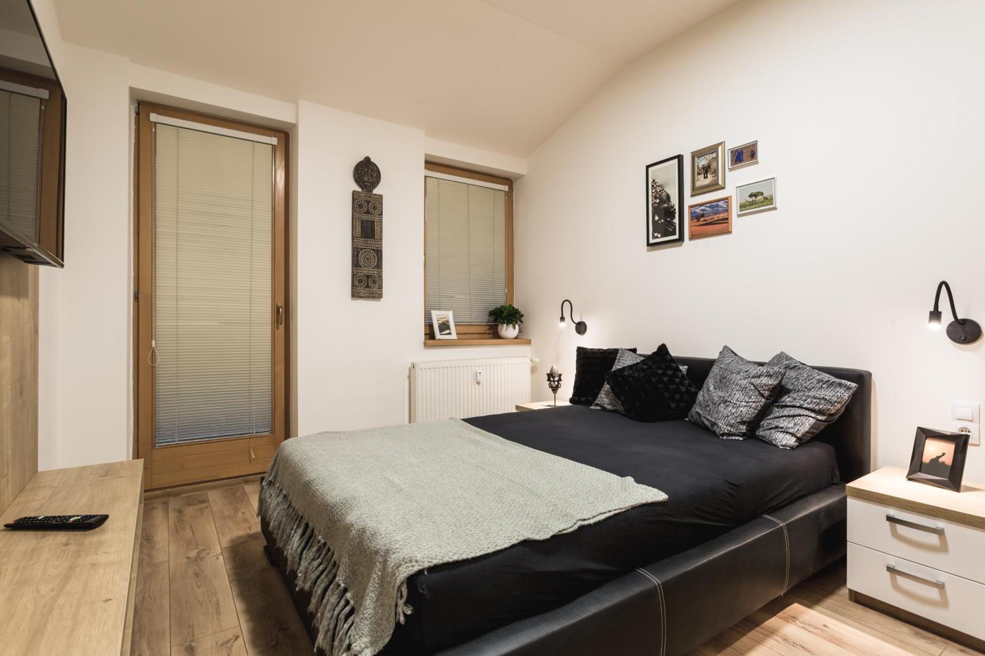 Flexihome Sk - Komenskeho - Private Parking Spot - Ultra Modern And Stylish كَشّا الغرفة الصورة